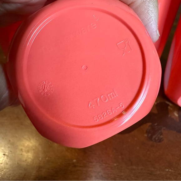 Tupperware Pitcher and Tumblers Set - Picture 6 of 6